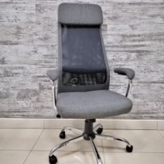 Кресло Barneo K-115 для персонала (серая ткань, черная сетка) в Талице - talica.mebel24.online | фото