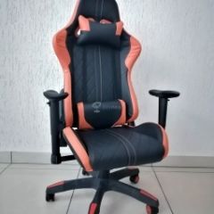 Кресло геймерское Barneo K-52 (черная экокожа оранжевые вставки) в Талице - talica.mebel24.online | фото
