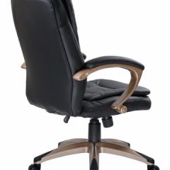 Офисное кресло для руководителей DOBRIN DONALD LMR-106B чёрный в Талице - talica.mebel24.online | фото 3